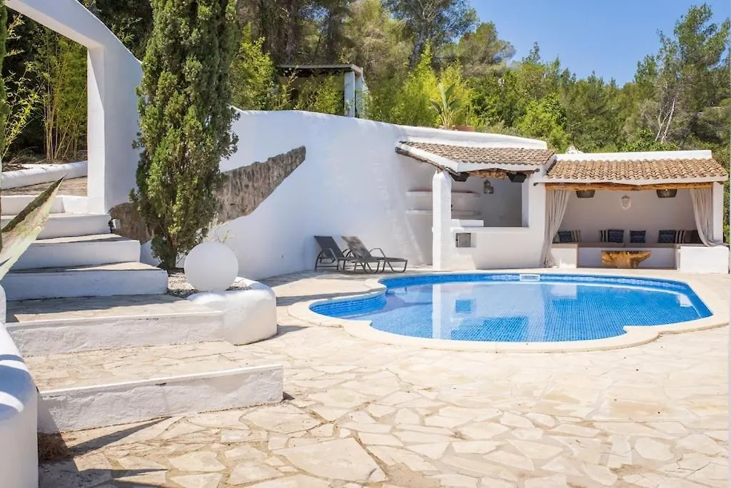 Finca Victoria Eu - A Lovely Ibiza Villa In The Hills Can Furnet