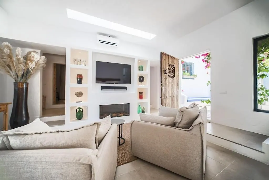 Finca Victoria Eu - A Lovely Ibiza Villa In The Hills Can Furnet Spanien