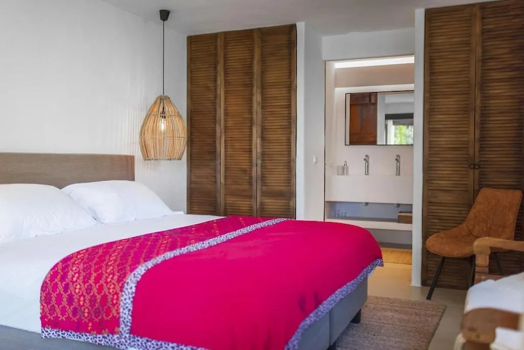 Finca Victoria Eu - A Lovely Ibiza Villa In The Hills Can Furnet