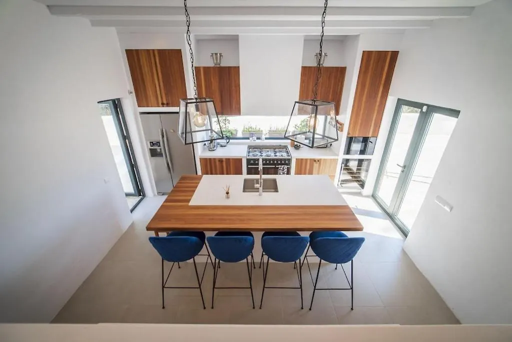 Finca Victoria Eu - A Lovely Ibiza Villa In The Hills Can Furnet
